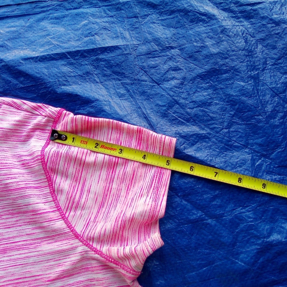 Reebok Women's Pink V-Neck Top - Picture 5 of 9